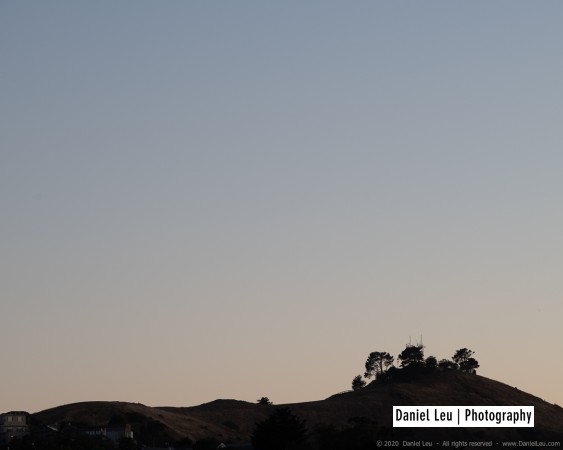 This image is part of the stay-at-home-project where I photograph Bernal Heights every night around sunset.
More informations about this project can be found at https://danielleu.com/blog/2020/04/7-days-4-weeks-and-counting-bernal-heights-at-sunset/