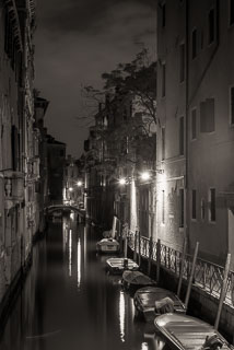 DL_20150921_DSC7973-Venice-Canal-at-Night.jpg