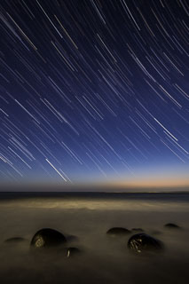 Startrails over Bowling Balls DL_20180923_DSC3803-ME-California-Bowling-Ball-Beach.jpg