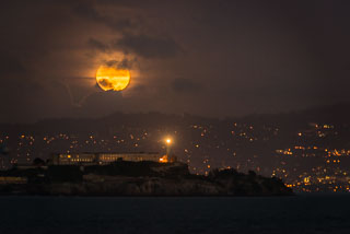 Alcatraz_Full_Moon_DL_20121128_DSC2351.jpg