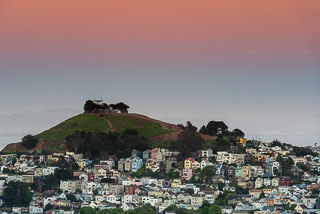 DL_20140316_DSC4385_San_Francisco_Bernal_Heights_Full_Moon.jpg